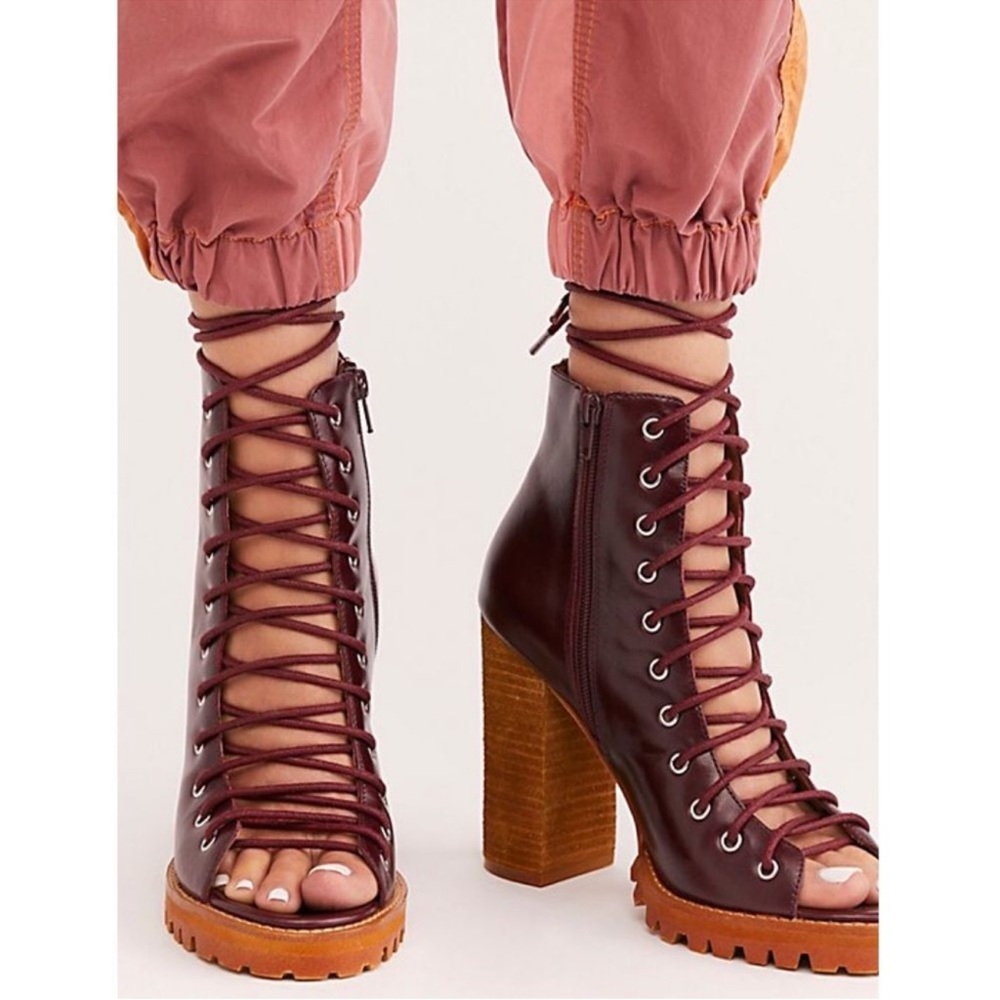 Free People x Jeffrey Campbell Palermo Wine Heel Lace-Booties Size 7 - Picture 2 of 16